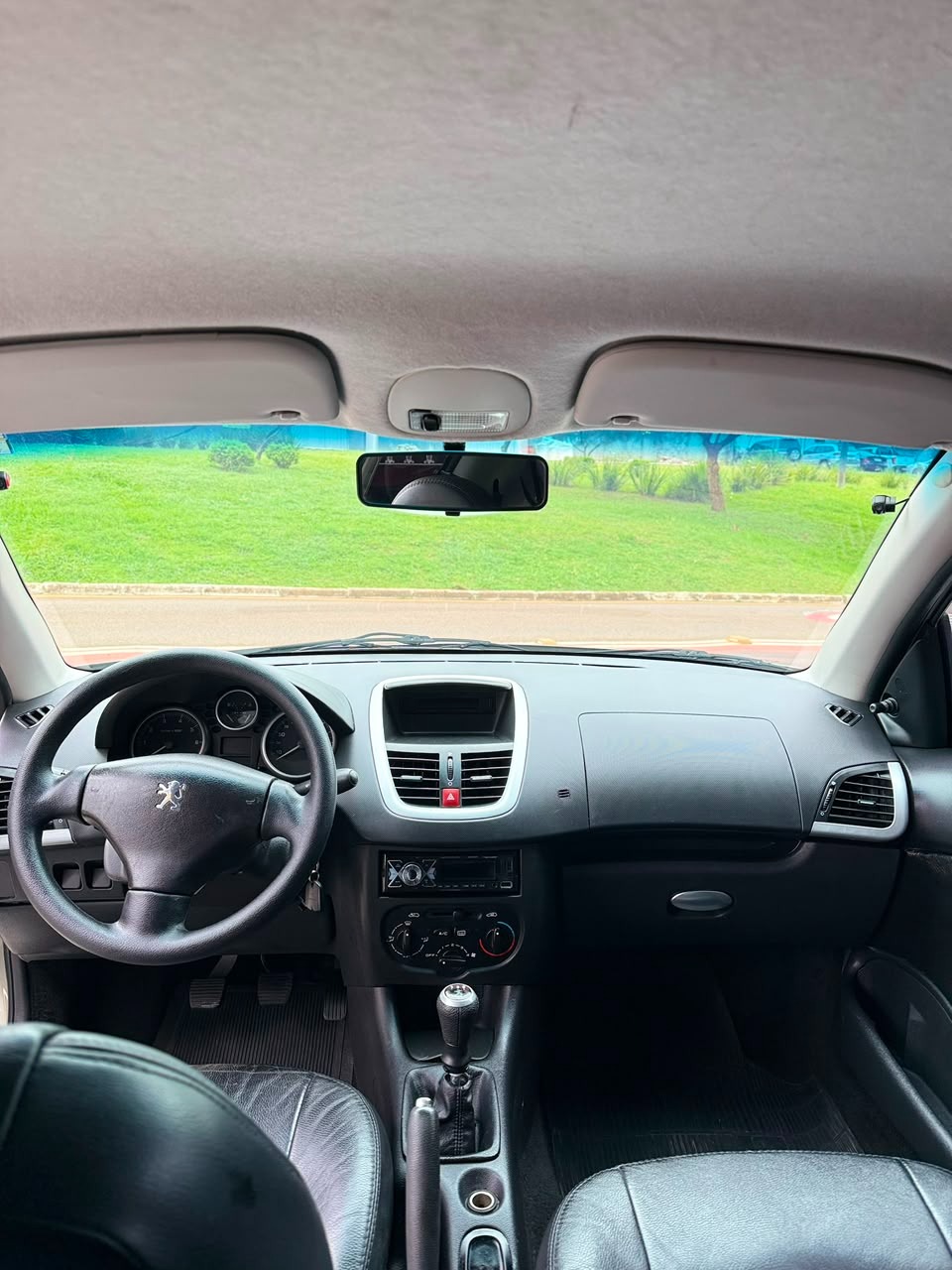 Peugeot 207 Xr 1.4 Flex 8V 3P - foto 11