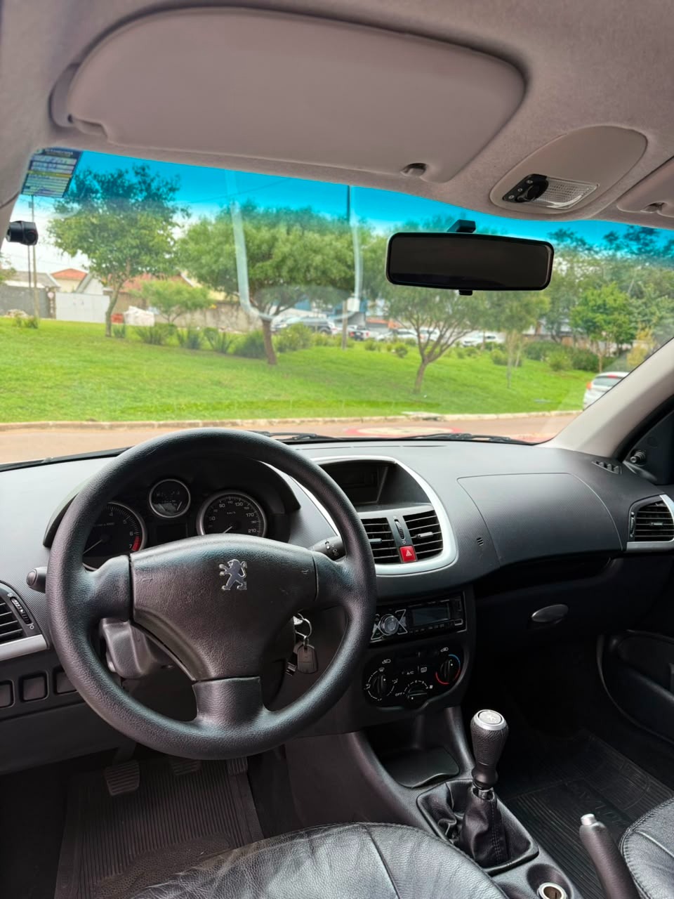 Peugeot 207 Xr 1.4 Flex 8V 3P - foto 4