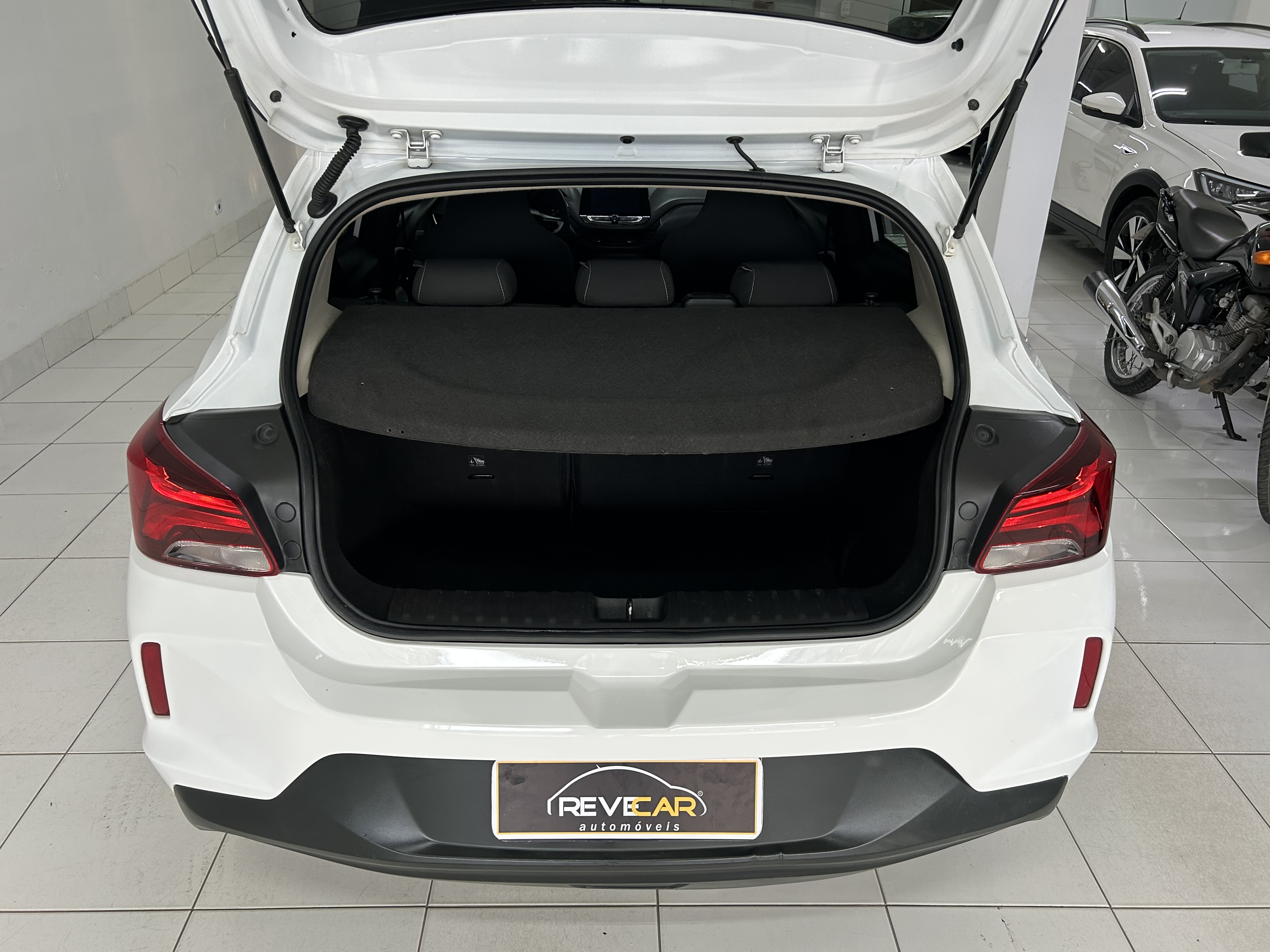 Chevrolet Onix Hatch LT 1.0 12V Flex 5P Mec. - foto 12
