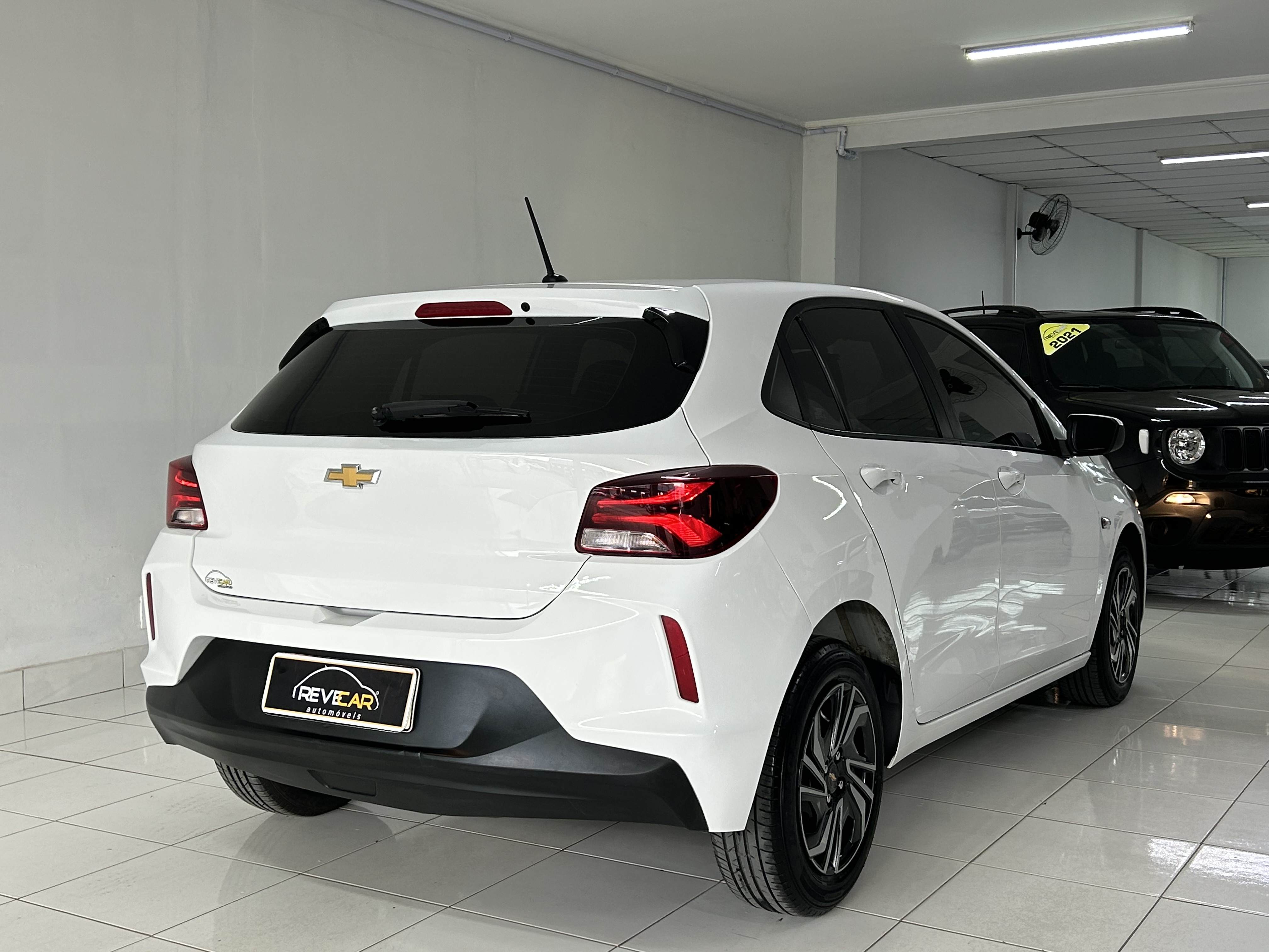 Chevrolet Onix Hatch LT 1.0 12V Flex 5P Mec. - foto 6
