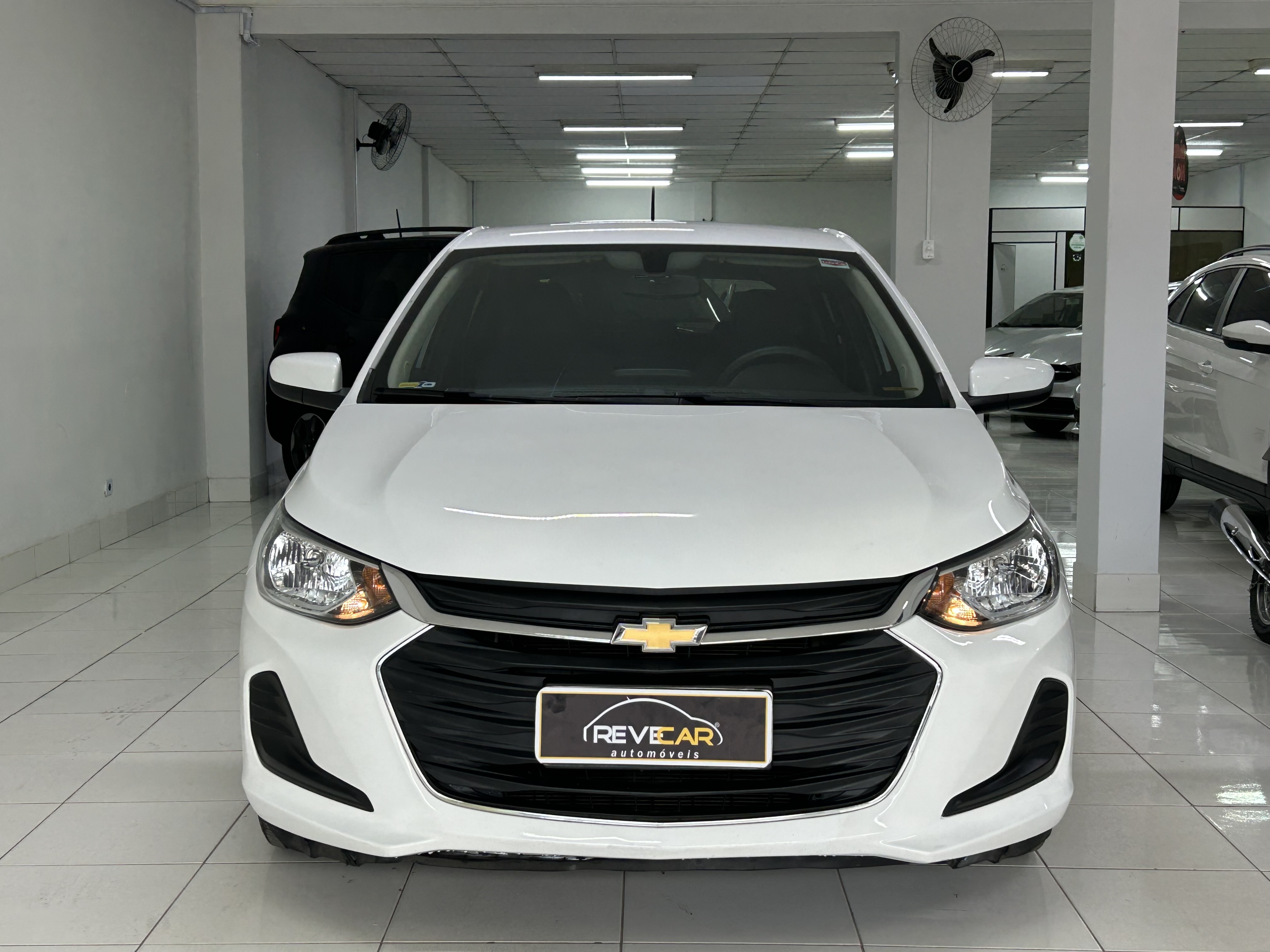 Chevrolet Onix Hatch LT 1.0 12V Flex 5P Mec. - foto 2