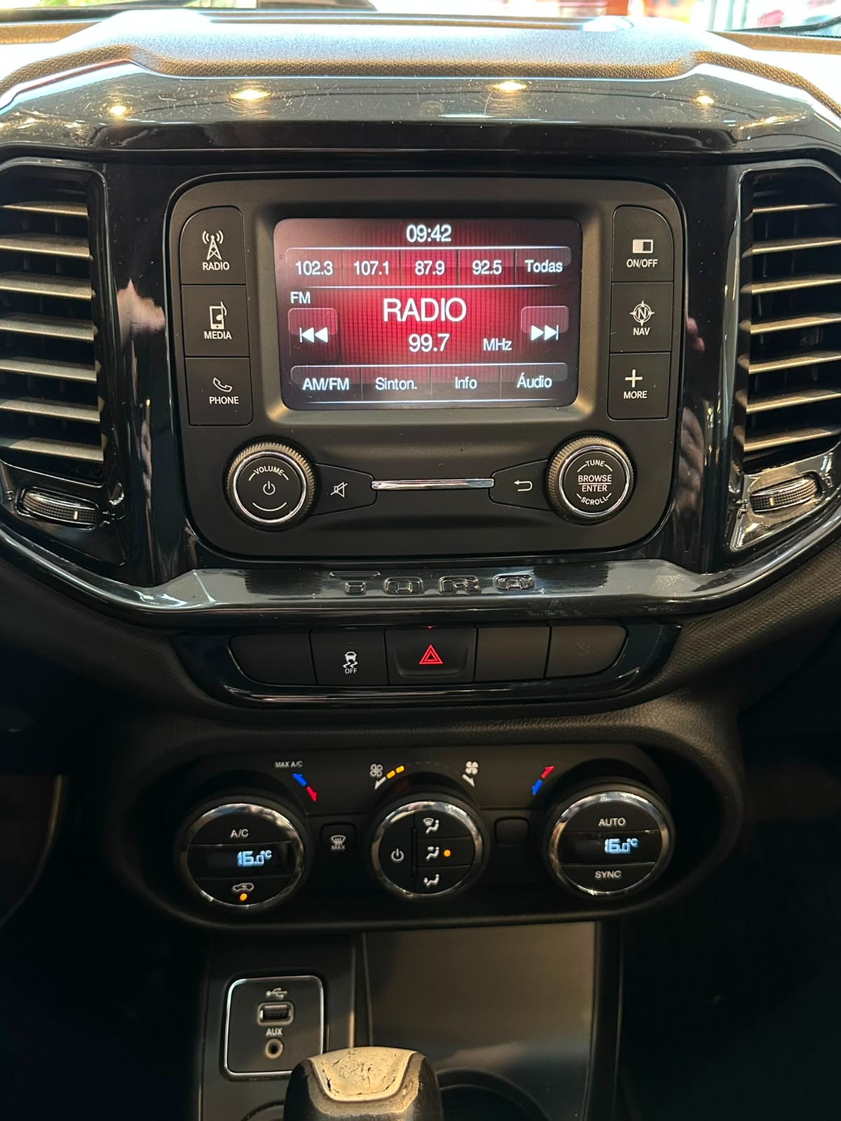Fiat Toro Freedom 1.8 16V Flex Aut. - foto 9