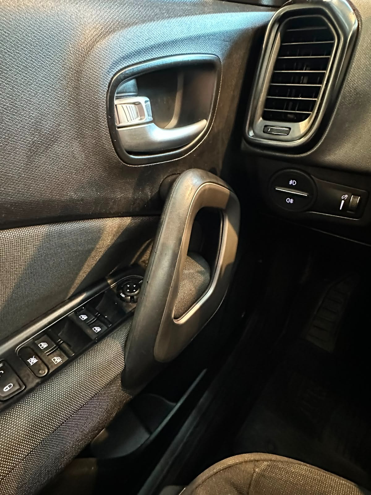 Fiat Toro Freedom 1.8 16V Flex Aut. - foto 8