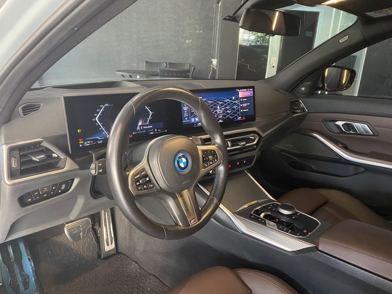 BMW 330e M Sport 2.0 Turbo Aut. (híbrido) - foto 18