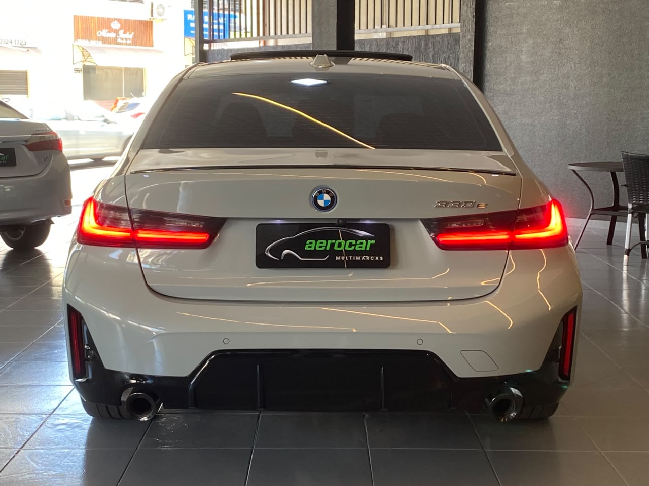 BMW 330e M Sport 2.0 Turbo Aut. (híbrido) - foto 6