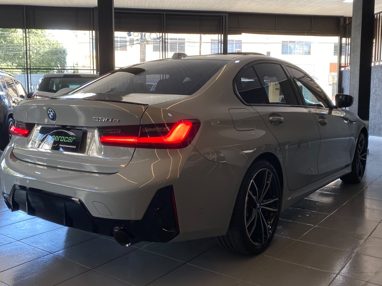 BMW 330e M Sport 2.0 Turbo Aut. (híbrido) - foto 7