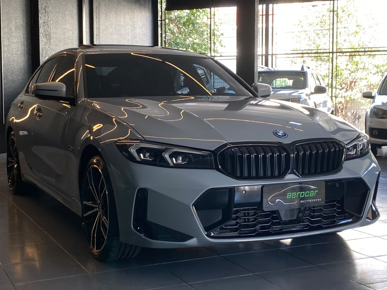 BMW 330e M Sport 2.0 Turbo Aut. (híbrido) - foto 4