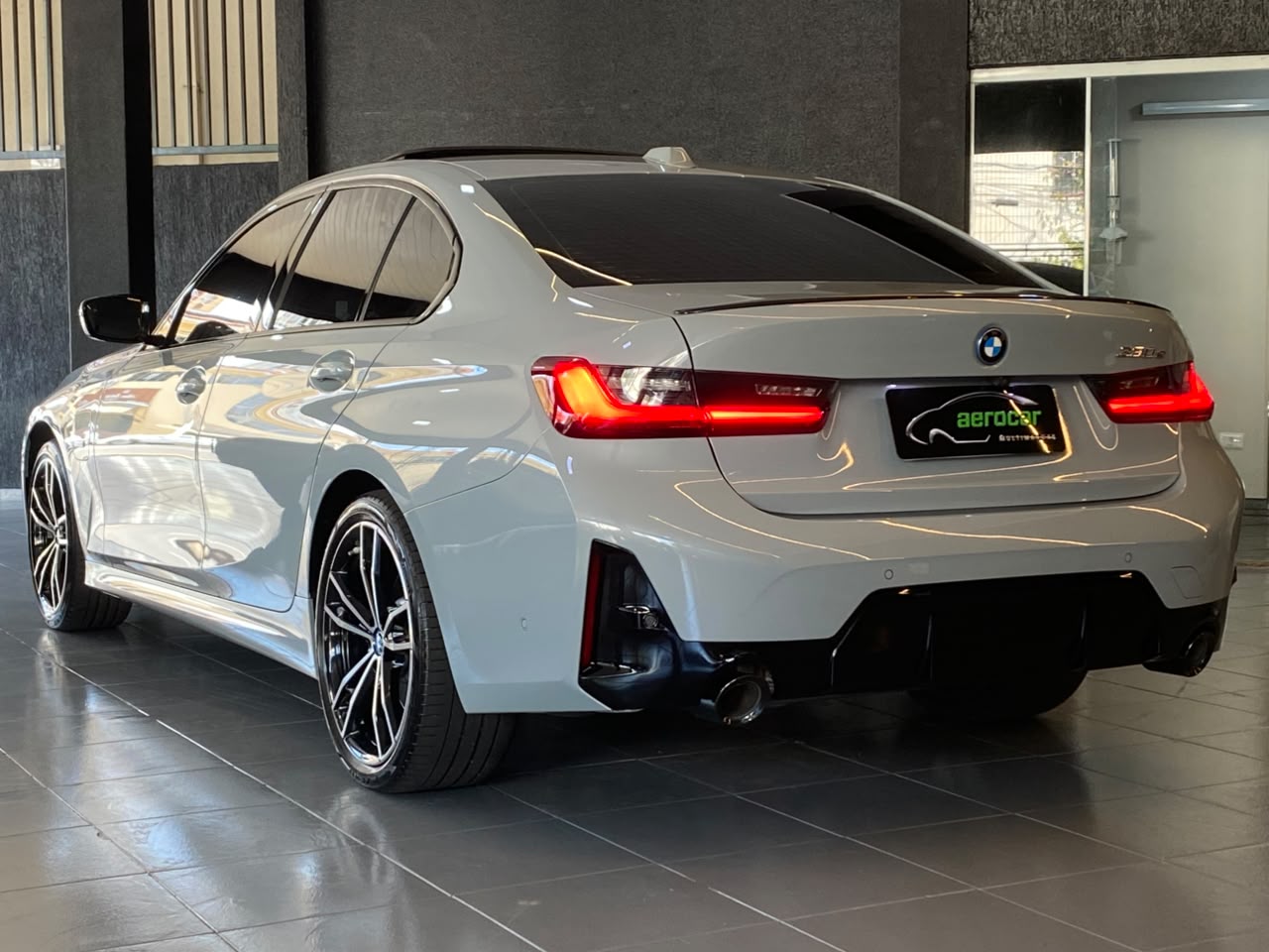 BMW 330e M Sport 2.0 Turbo Aut. (híbrido) - foto 5