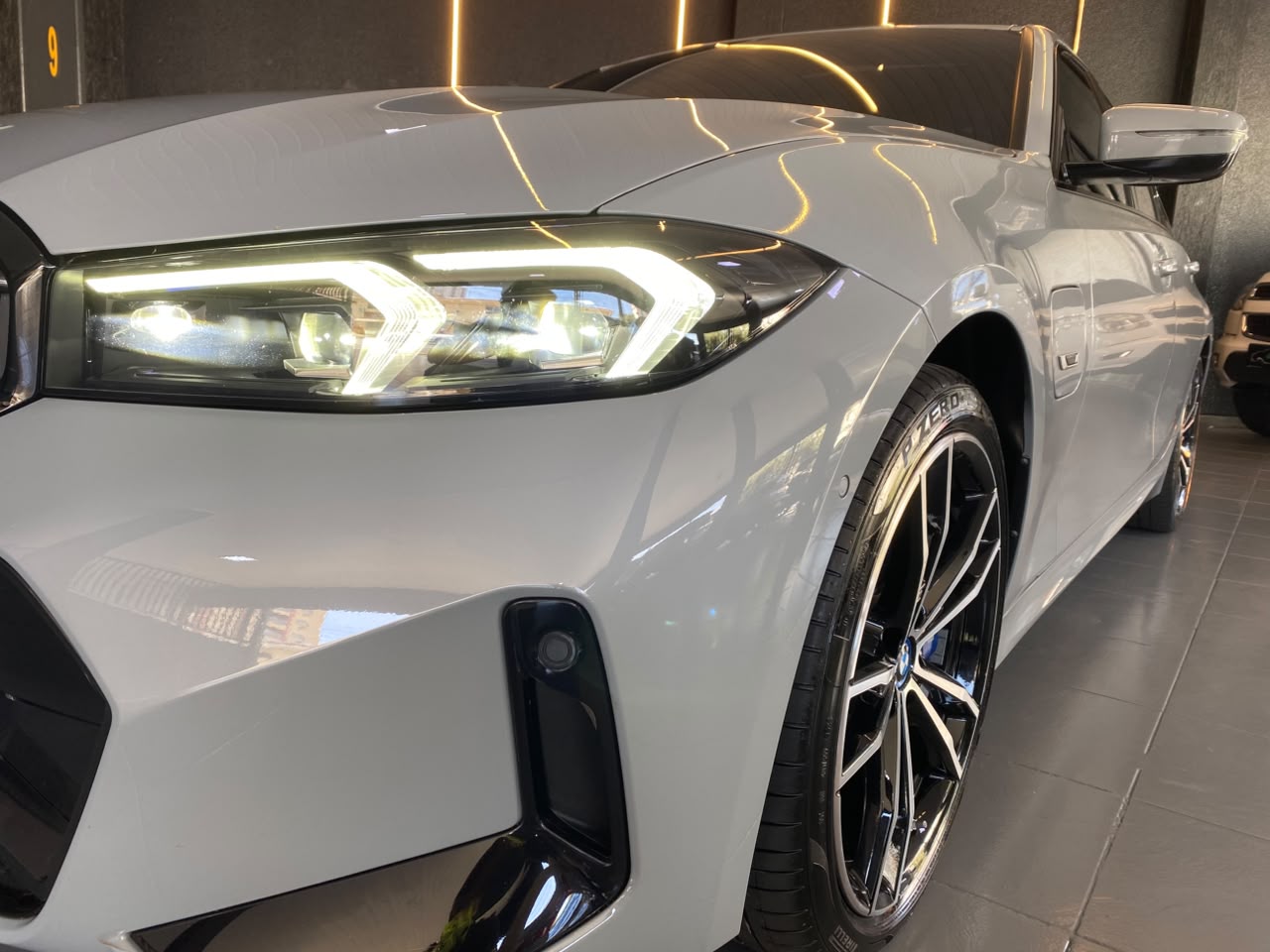BMW 330e M Sport 2.0 Turbo Aut. (híbrido) - foto 10
