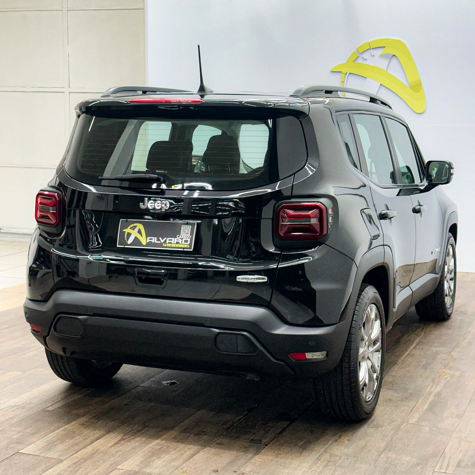 Jeep Renegade Long. T270 1.3 Tb 4X2 Flex Aut. - foto 4