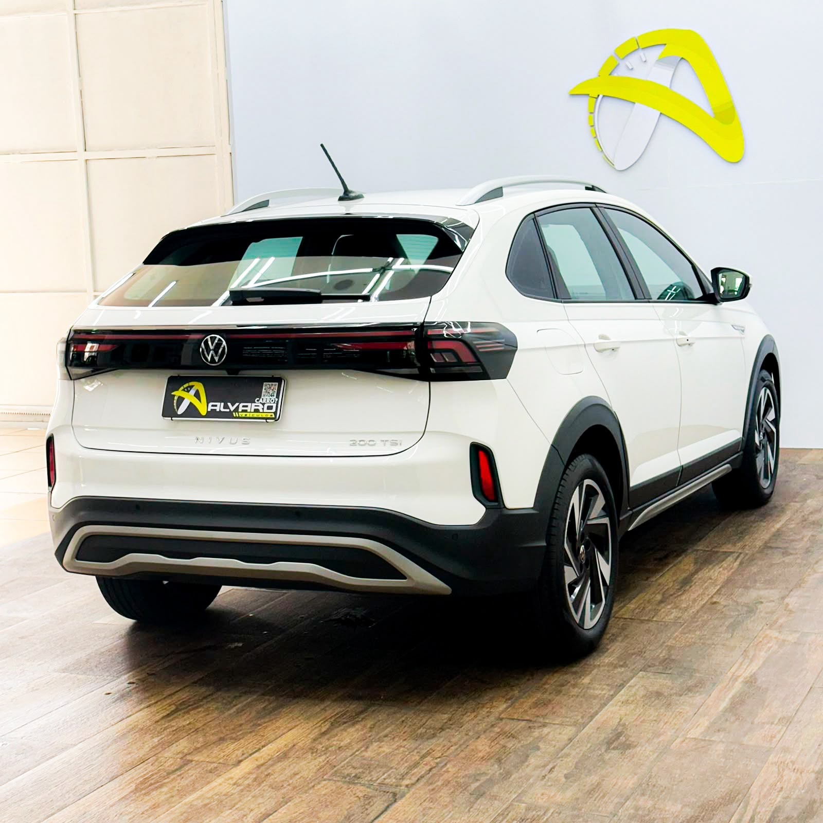 Volkswagen Nivus Highline 1.0 200 TSI Flex Aut. - foto 4
