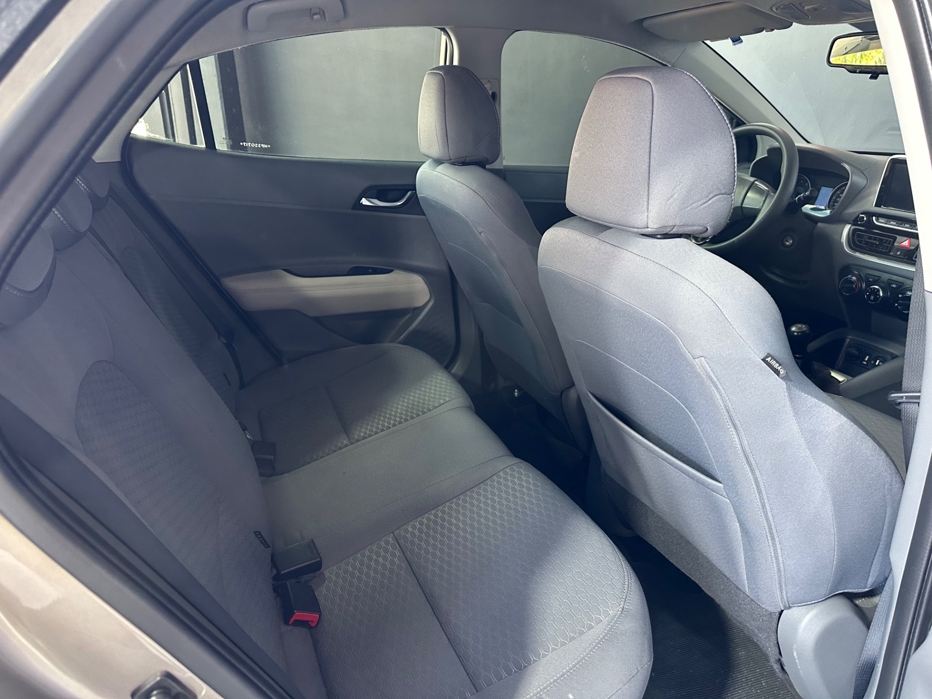 Hyundai HB20S Evolution 1.0 Flex 12V Mec. - foto 14