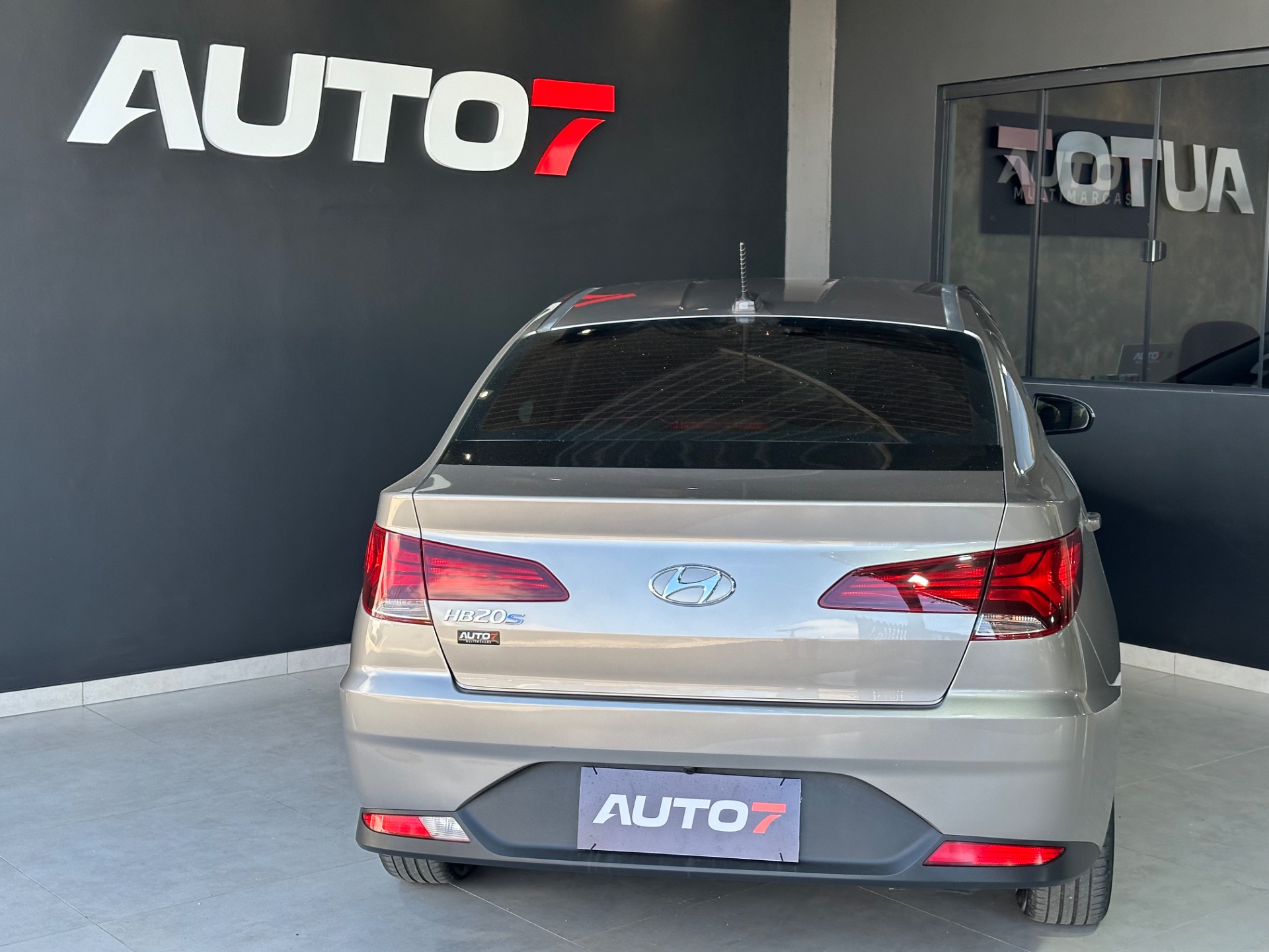 Hyundai HB20S Evolution 1.0 Flex 12V Mec. - foto 8