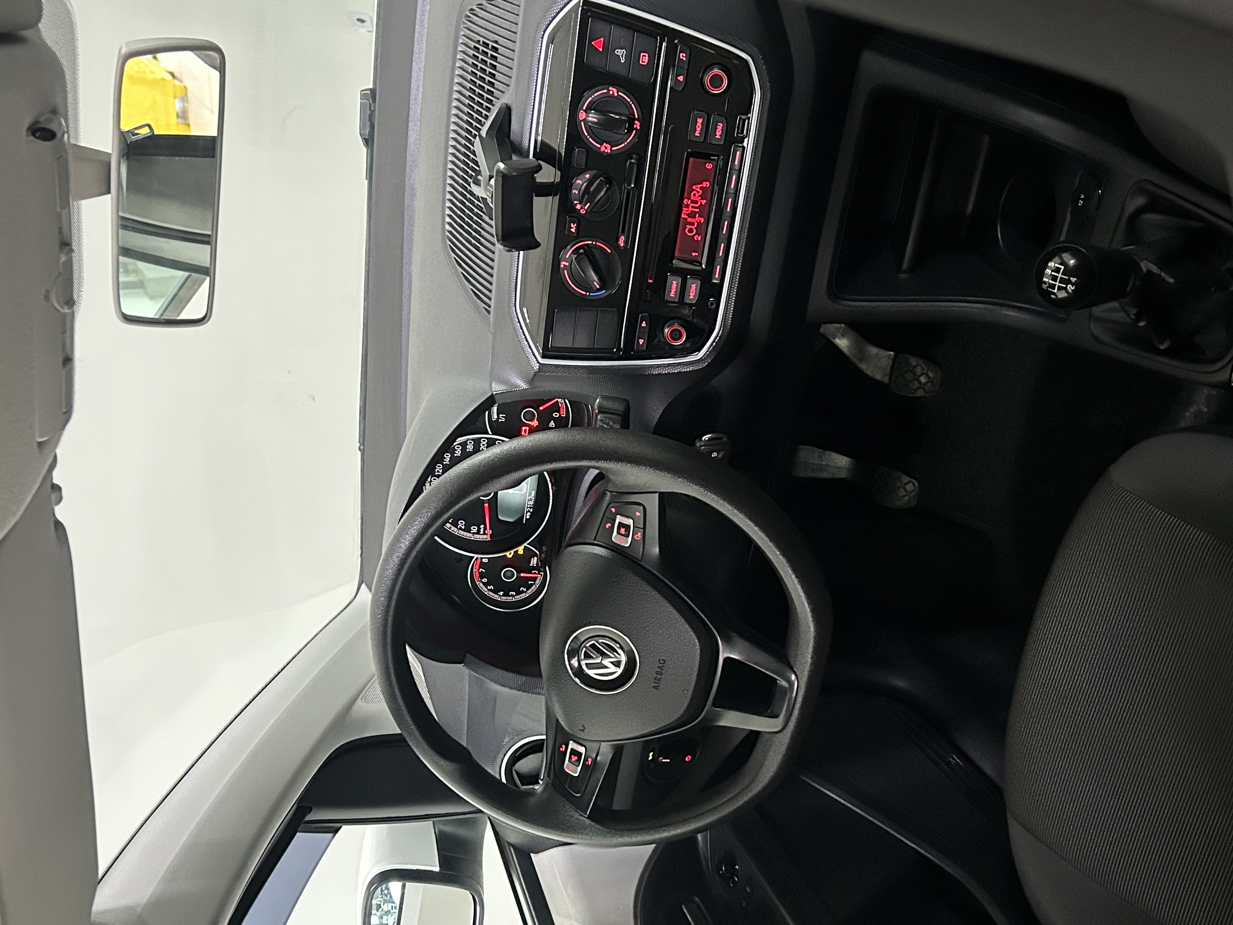 Volkswagen Up! 1.0 Total Flex 12V 5P - foto 10