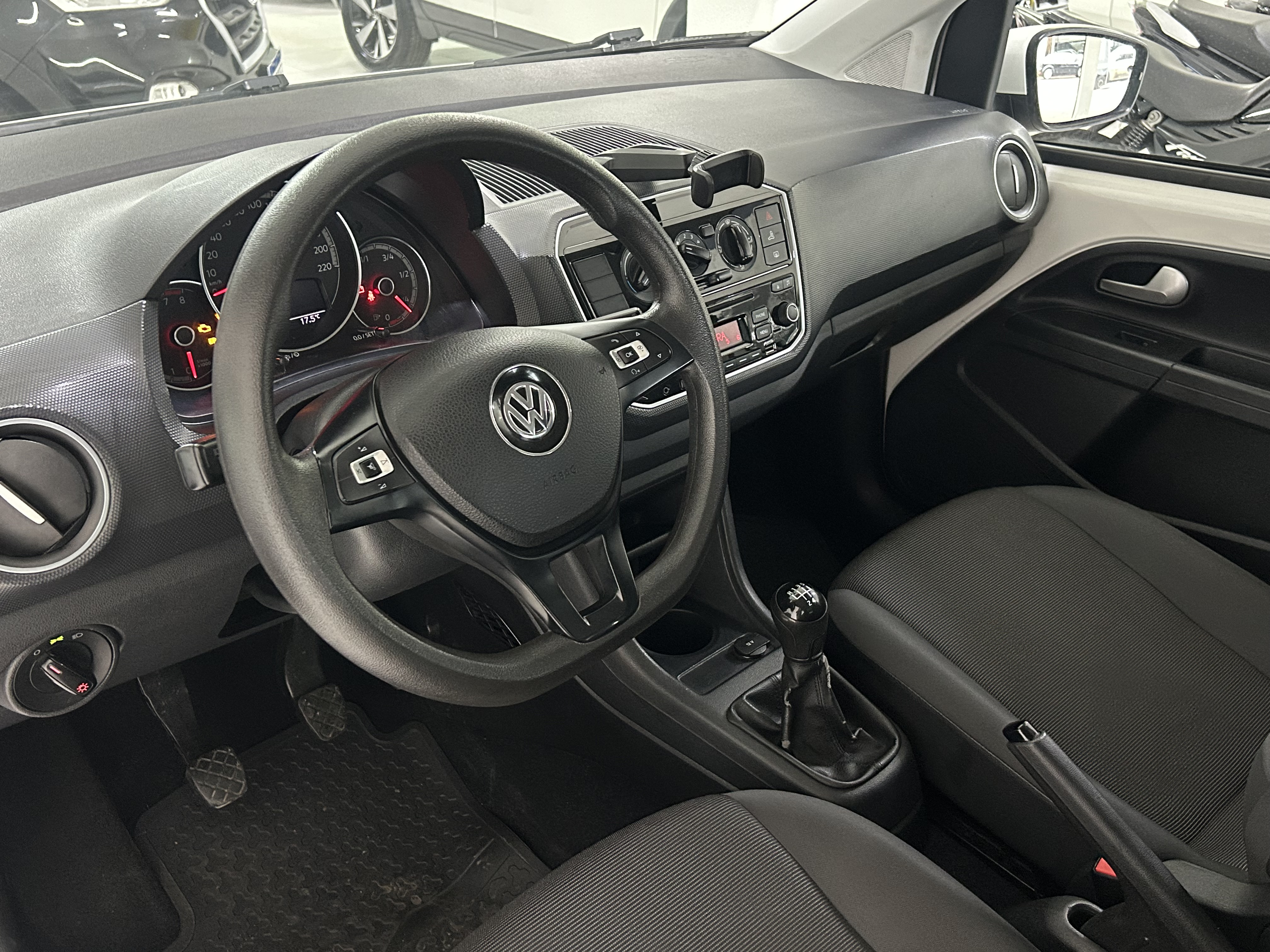 Volkswagen Up! 1.0 Total Flex 12V 5P - foto 13
