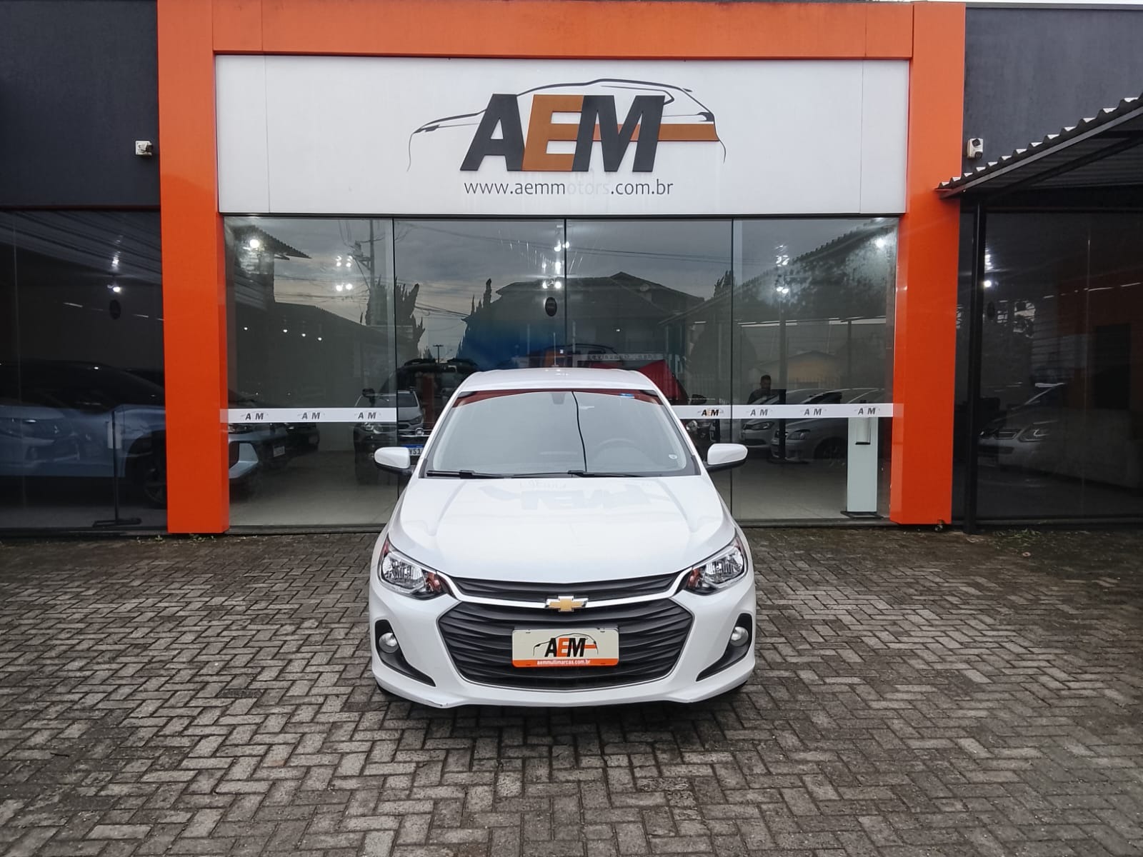 Chevrolet Onix Hatch LT 1.0 12V Flex 5P Mec. - foto 2