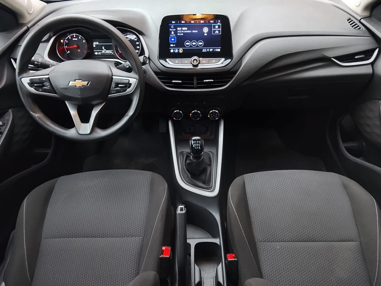 Chevrolet Onix Hatch LT 1.0 12V Flex 5P Mec. - foto 5