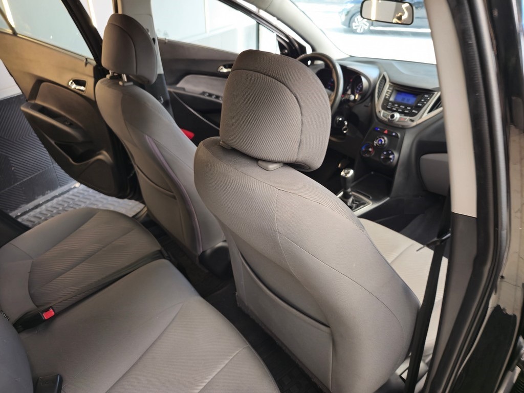 Hyundai HB20S C.plus C.style 1.6 Flex 16V Mec.4p - foto 15