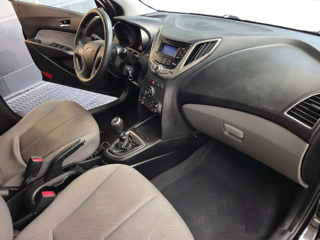 Hyundai HB20S C.plus C.style 1.6 Flex 16V Mec.4p - foto 16