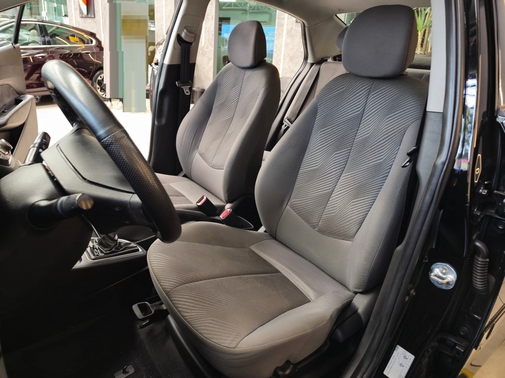Hyundai HB20S C.plus C.style 1.6 Flex 16V Mec.4p - foto 4