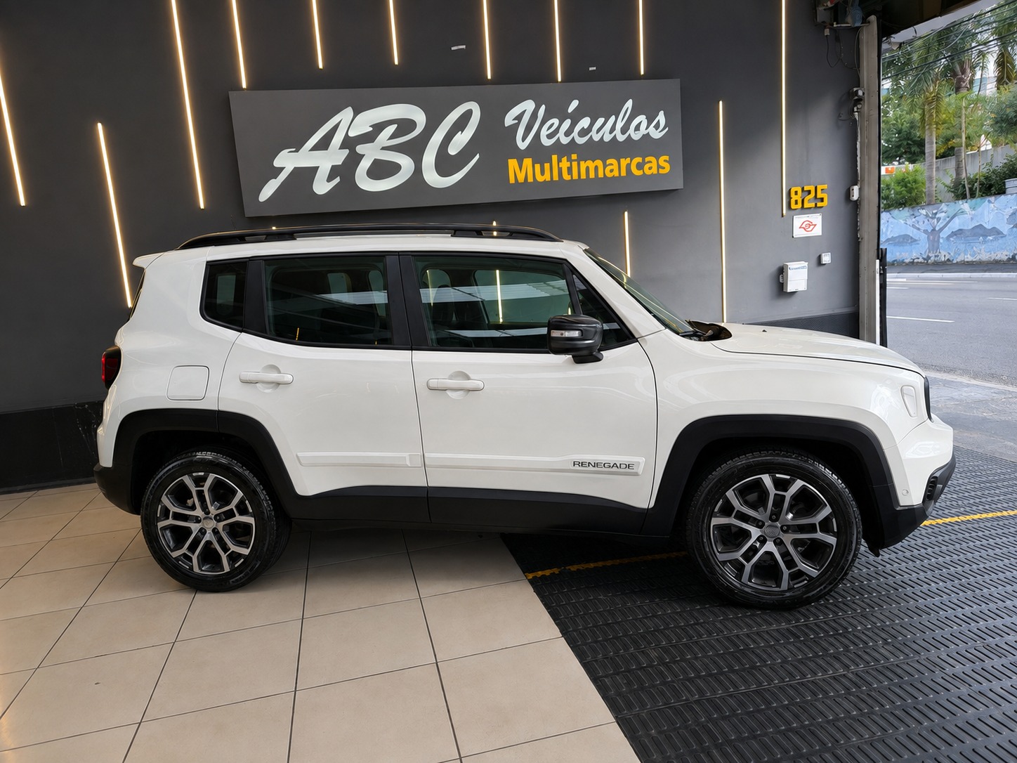 Jeep Renegade T270 1.3 Tb 4X2 Flex Aut. - foto 6