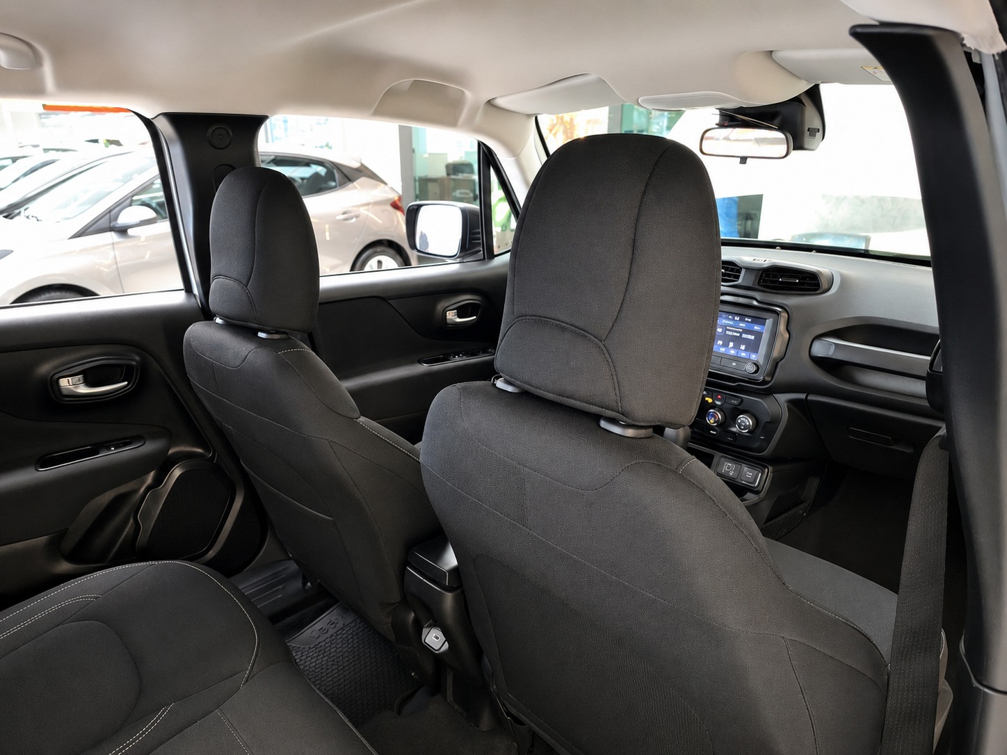Jeep Renegade T270 1.3 Tb 4X2 Flex Aut. - foto 19
