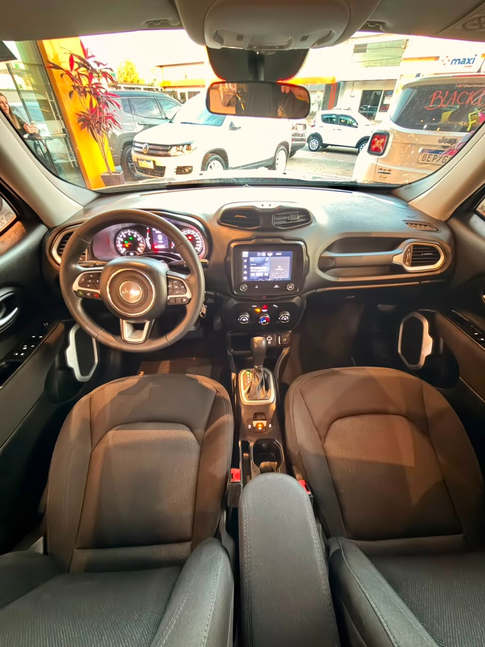 Jeep Renegade Sport 1.8 4X2 Flex 16V Aut. - foto 8