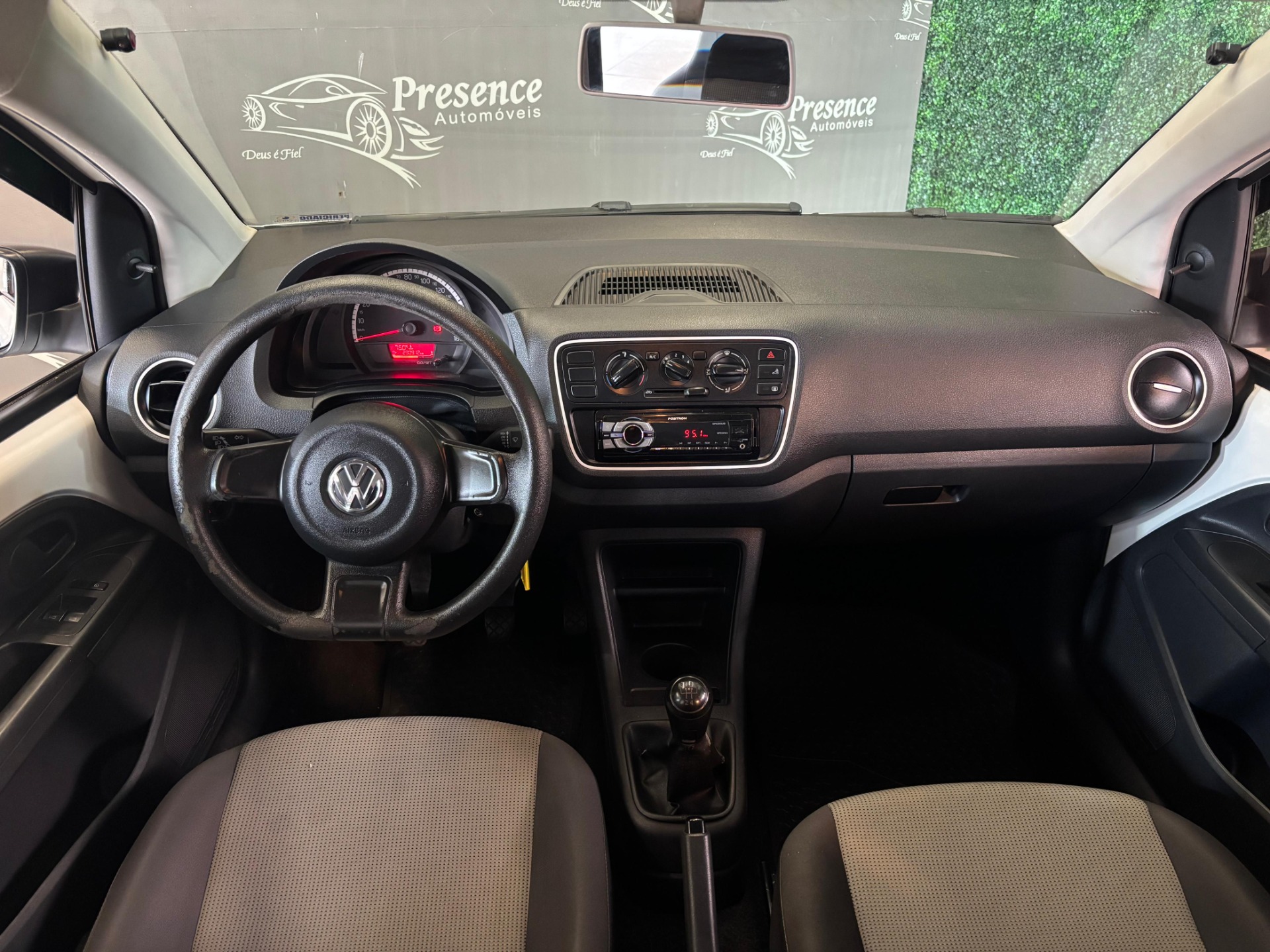 Volkswagen Up! Take 1.0 Total Flex 12V 5P - foto 12