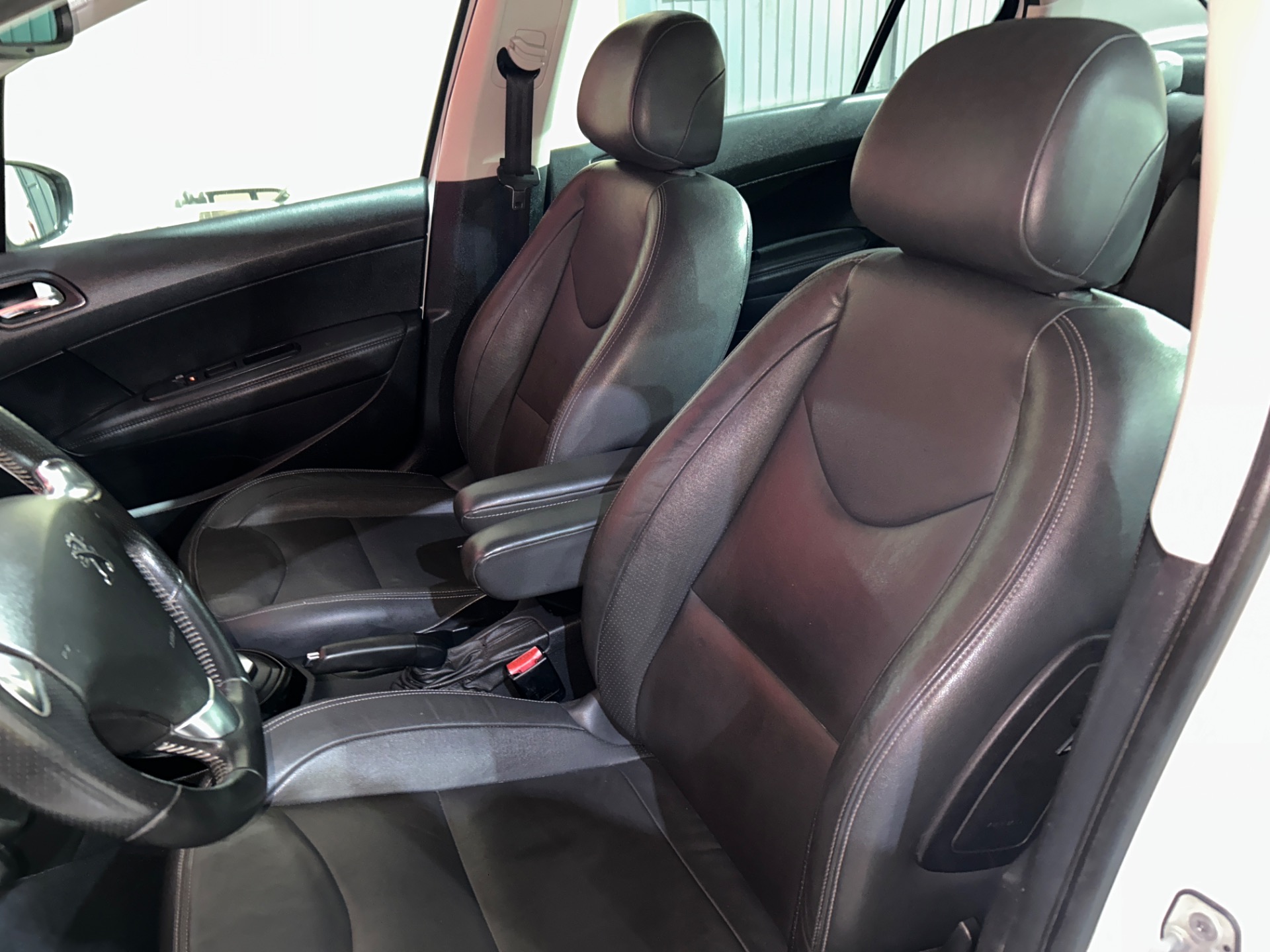 Peugeot 408 Sedan Griffe 1.6 Tb Flex 16V 4P Aut. - foto 7