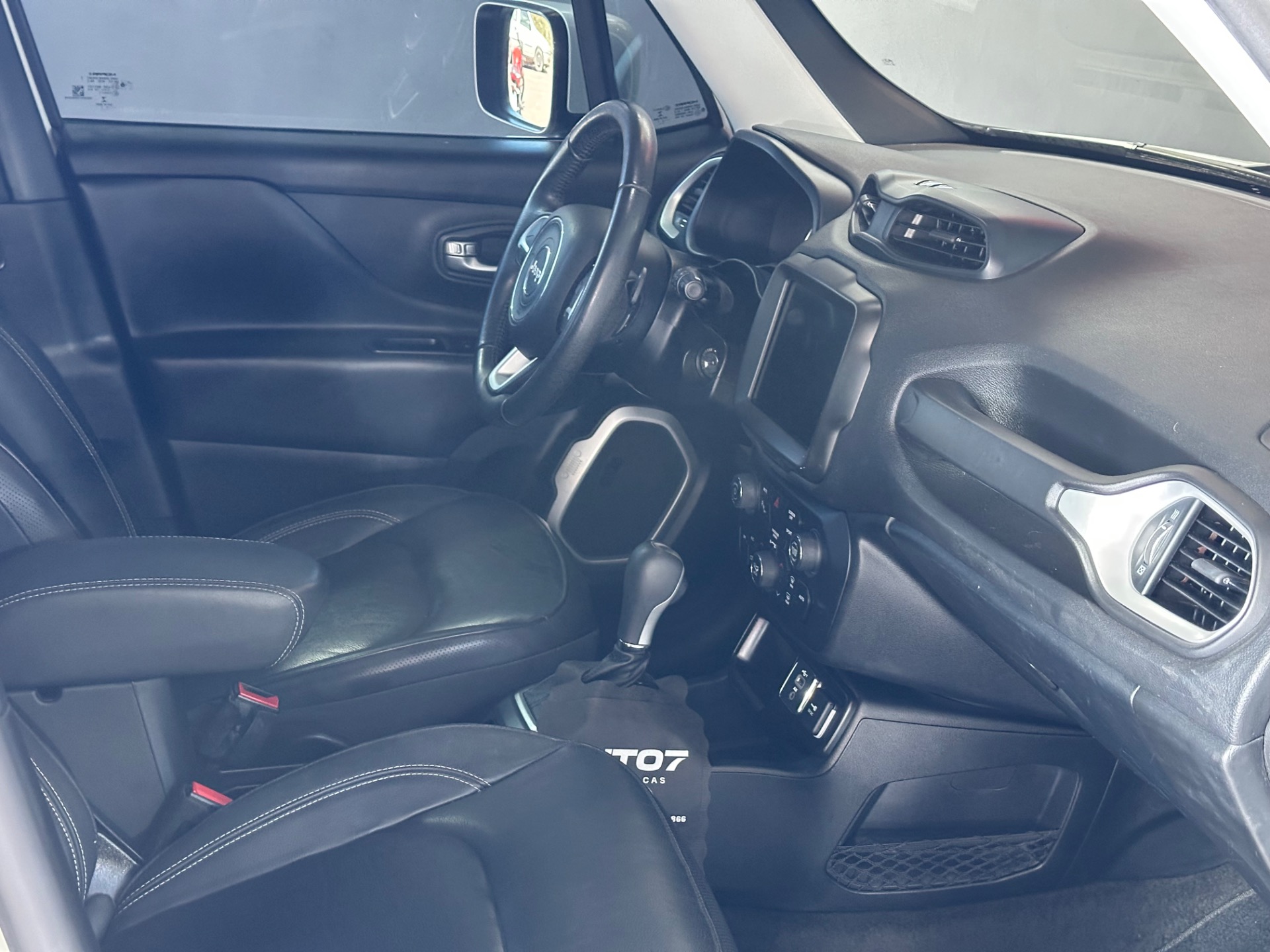 Jeep Renegade Longitude 1.8 4X2 Flex 16V Aut. - foto 11