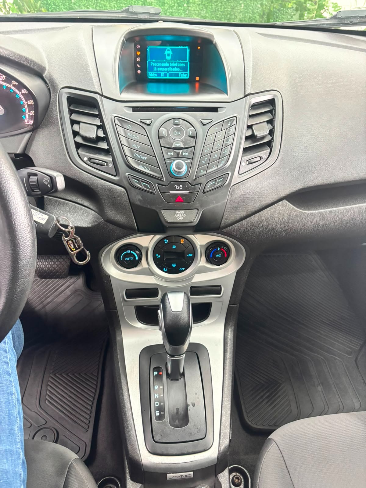 Ford Fiesta Sedan 1.6 16V Flex Aut. - foto 6