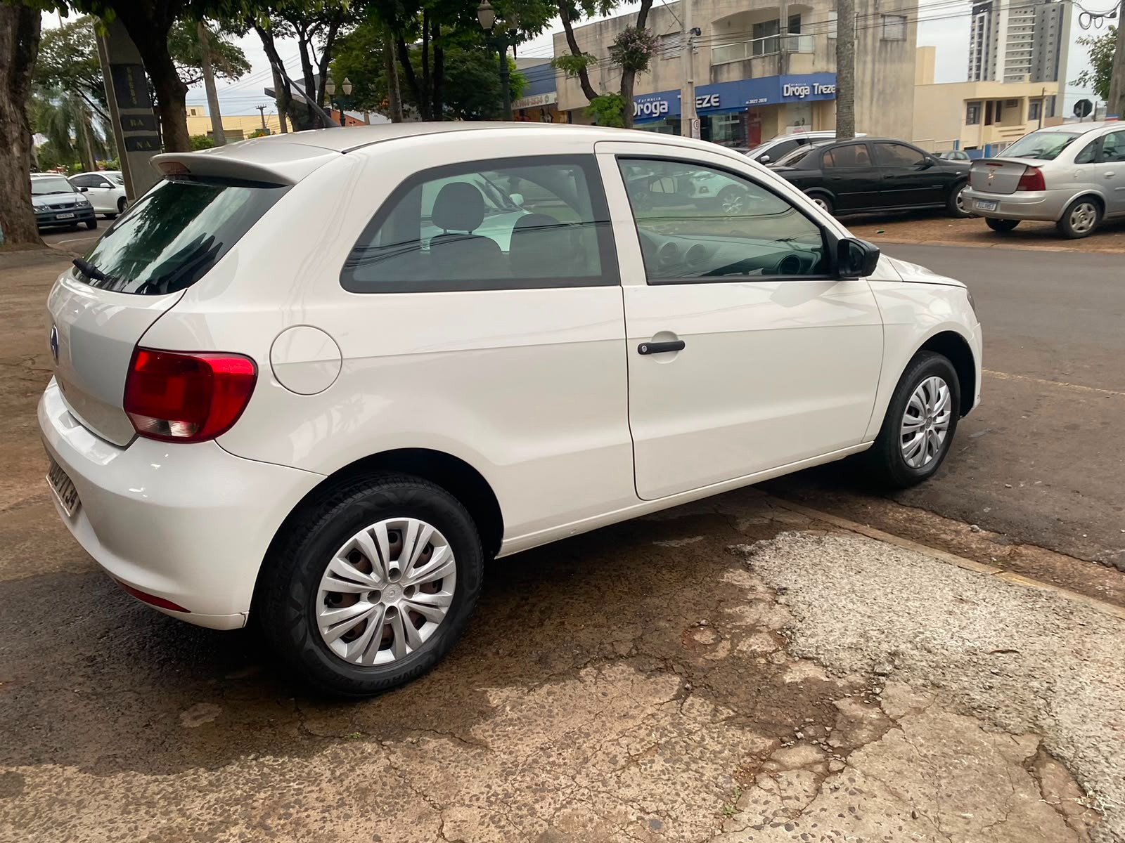 Volkswagen Gol Special 1.0 Total Flex 8V 3P - foto 3
