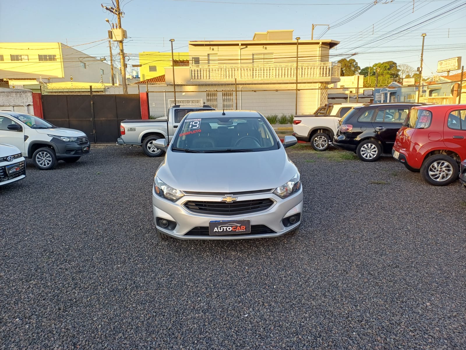 Chevrolet Onix Hatch LT 1.0 8V Flexpower 5P Mec. - foto 2