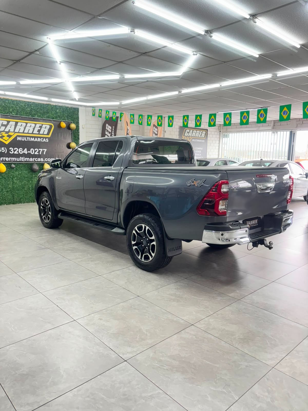 Toyota Hilux Cd Srx 4X4 2.8 TDI 16V Diesel Aut. - foto 6