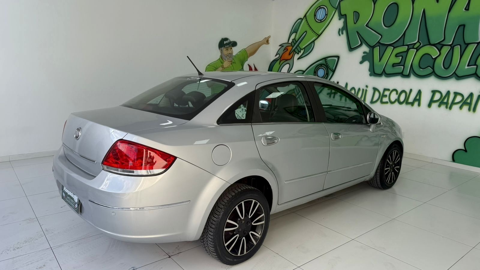 Fiat LINEA Lx 1.9 1.8 Flex 16V 4P - foto 7