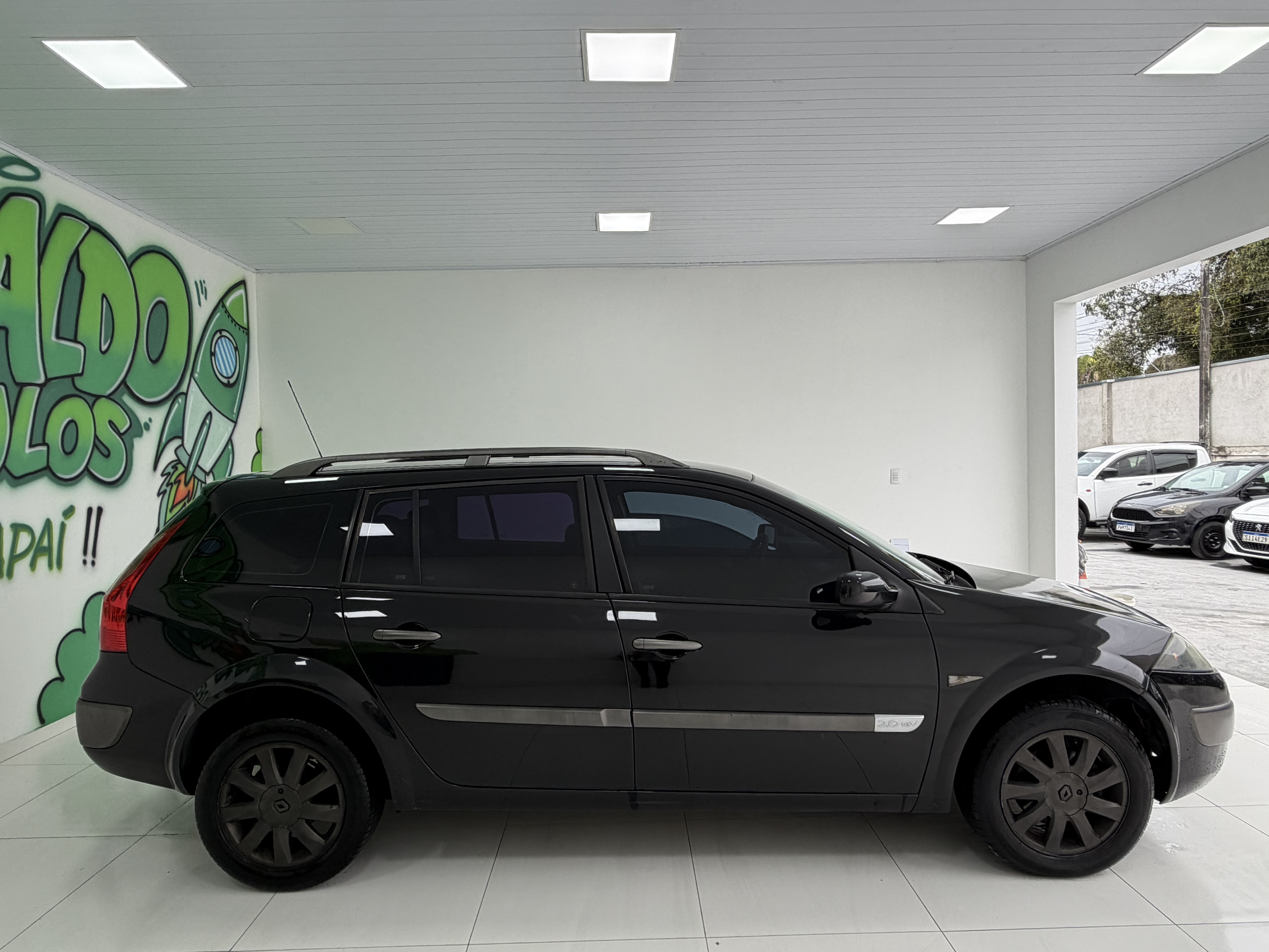 Renault Megane Grand Tour Dynamique 2.0 16V Aut. - foto 11