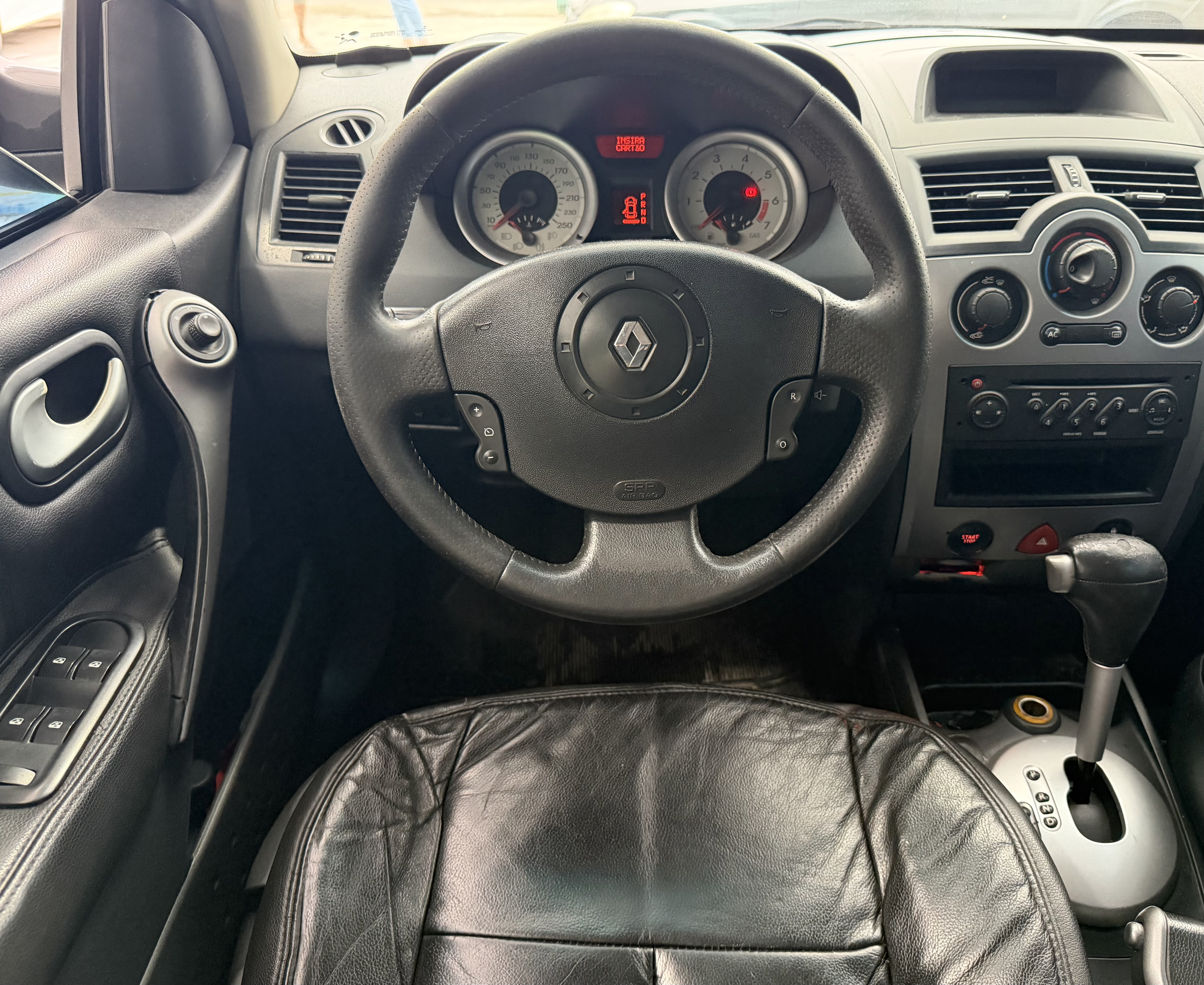 Renault Megane Grand Tour Dynamique 2.0 16V Aut. - foto 7