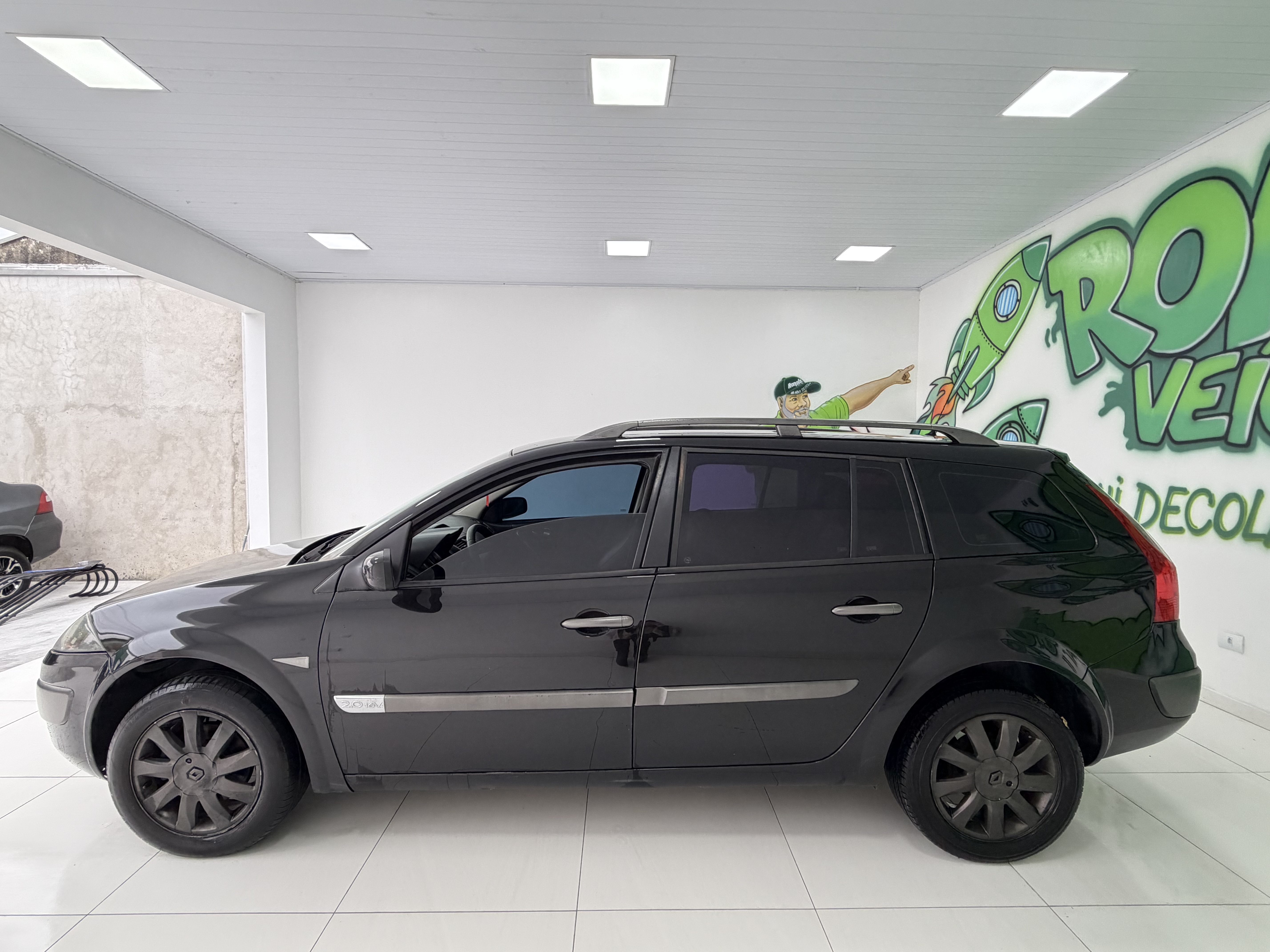 Renault Megane Grand Tour Dynamique 2.0 16V Aut. - foto 10