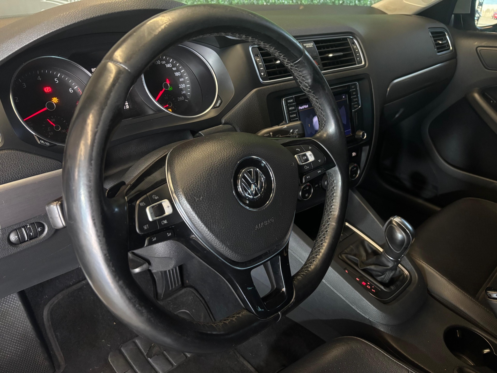 Volkswagen Jetta Comfortline 1.4 TSI 16V 4P Aut. - foto 15