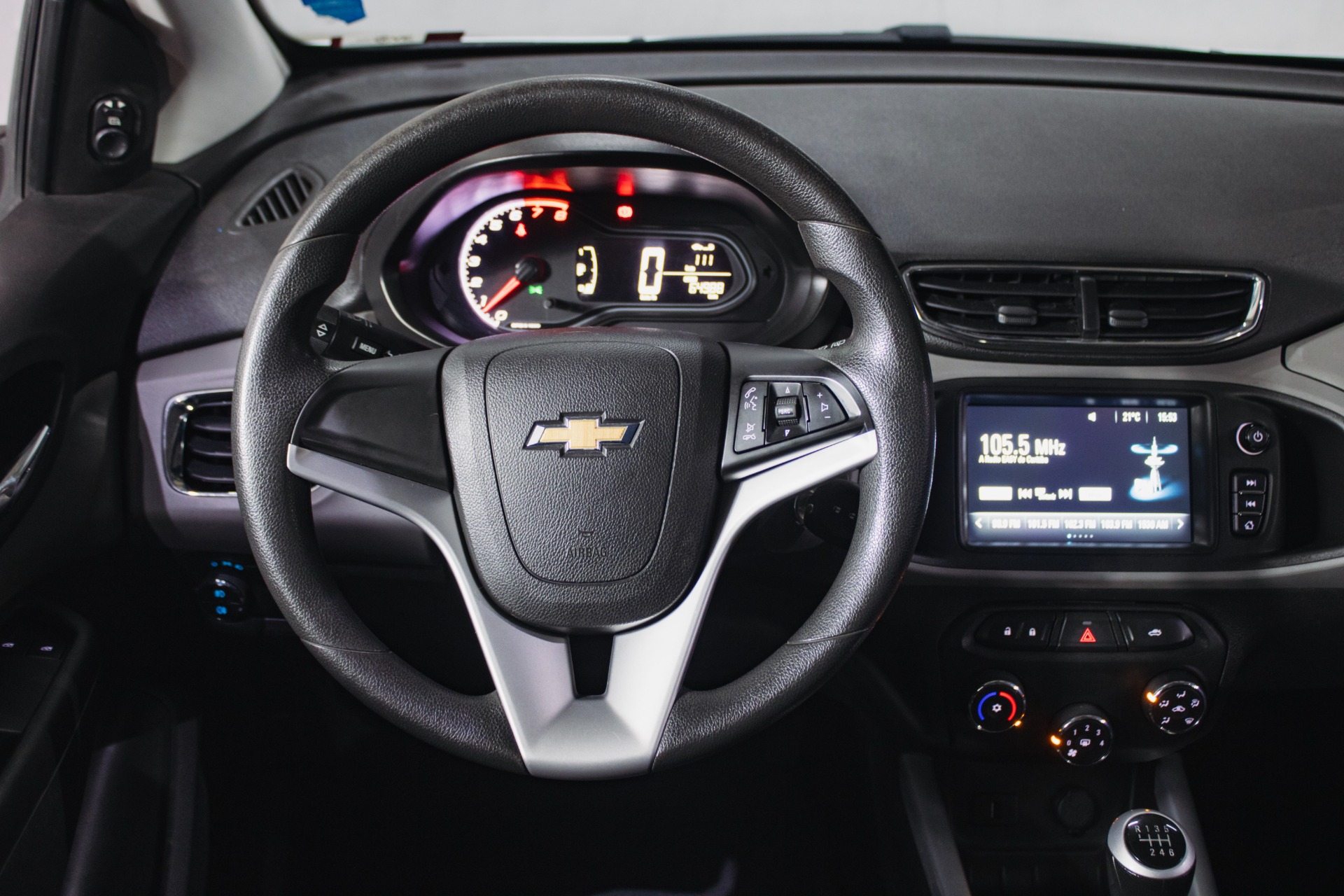Chevrolet Onix Hatch LT 1.4 8V Flexpower 5P Mec. - foto 8