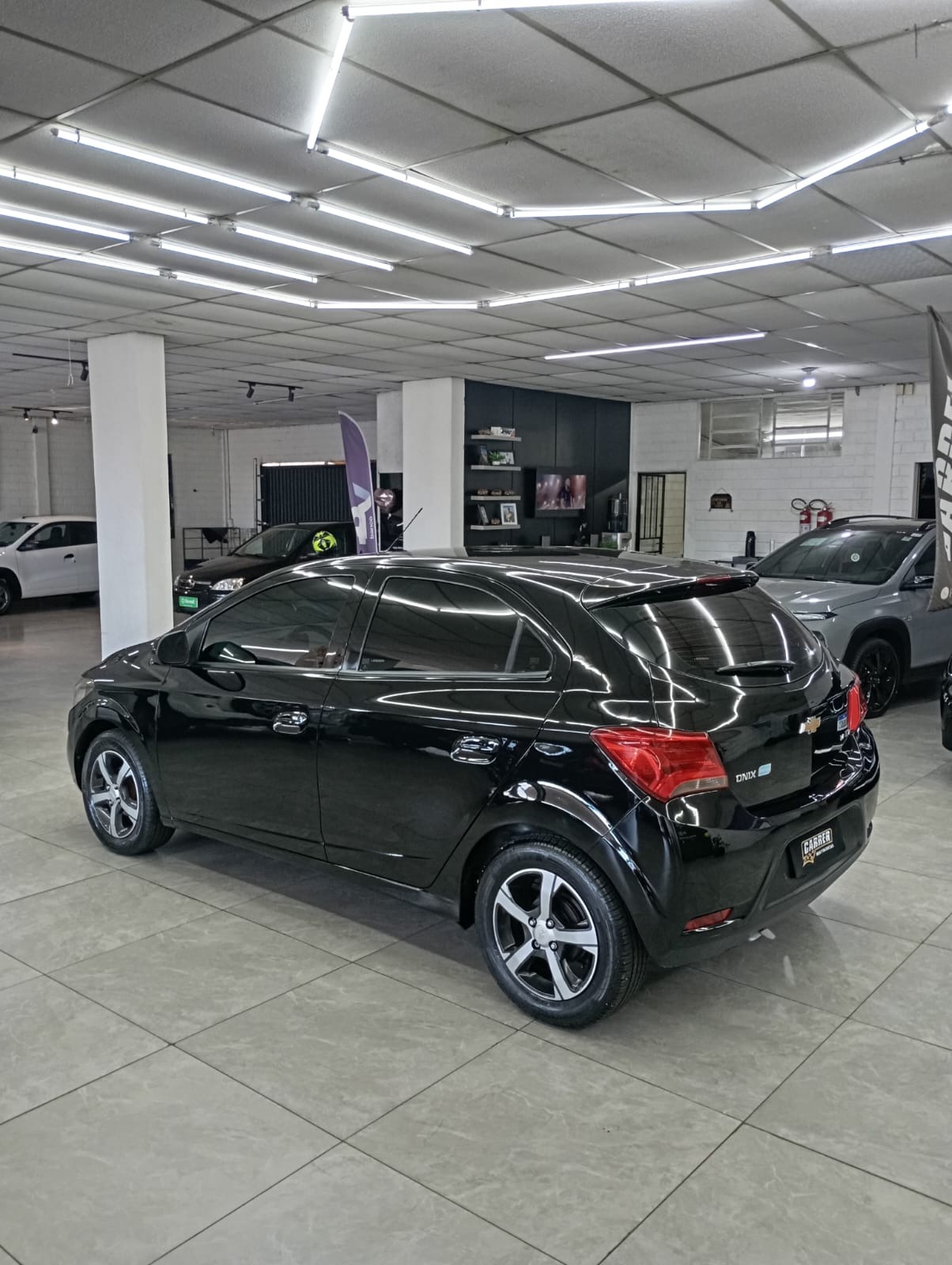 Chevrolet Onix Hatch LTZ 1.4 8V Flexpower 5P Mec. - foto 6
