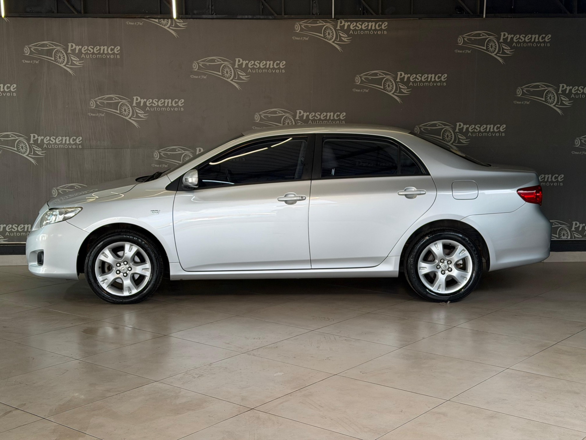 Toyota Corolla XEi 1.8 1.8 Flex 16V Aut. - foto 4