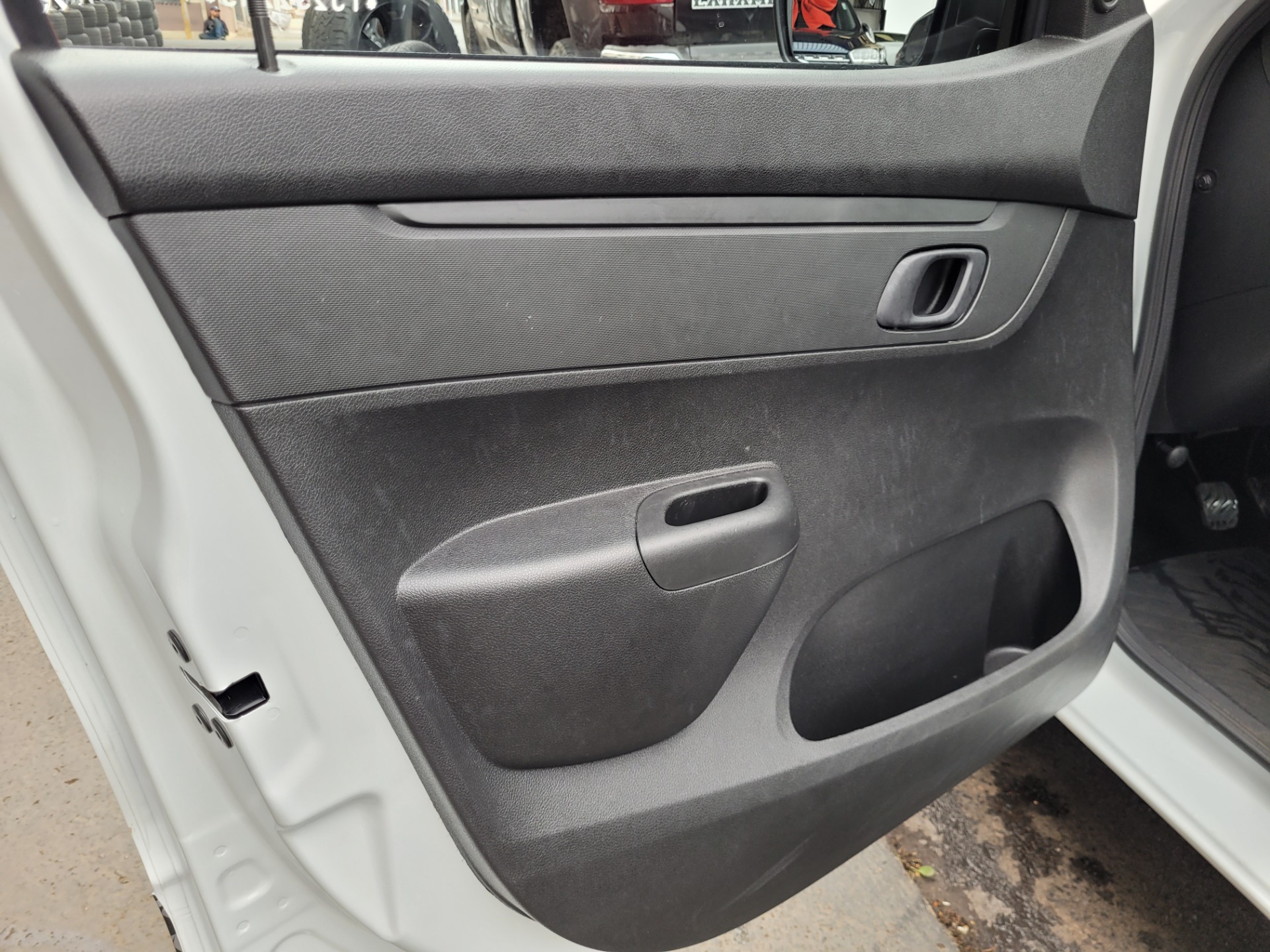 Renault Kwid Zen 1.0 Flex 12V 5P Mec. - foto 6