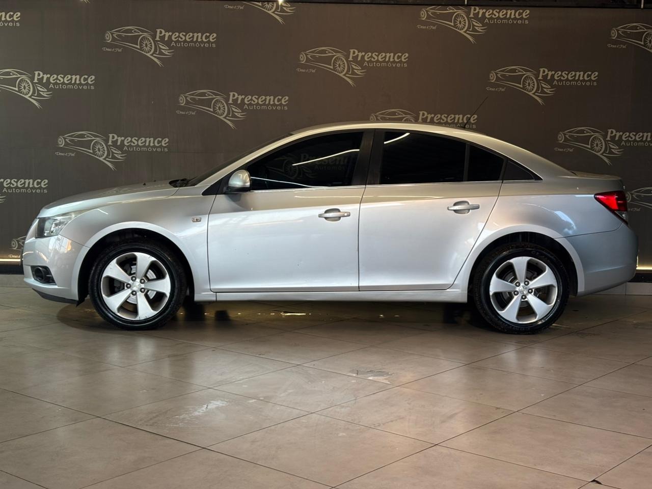 Chevrolet Cruze LT 1.8 16V Flexpower 4P Aut. - foto 4
