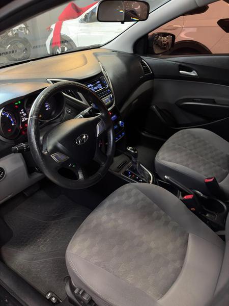 Hyundai HB20S Premium 1.6 Flex 16V Aut. 4P - foto 9