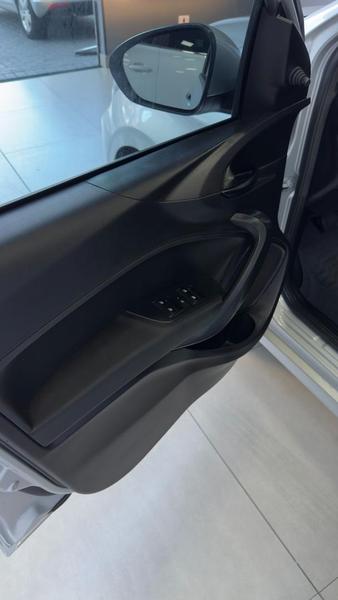 Fiat Cronos Precision 1.3 8V Flex Aut. - foto 10