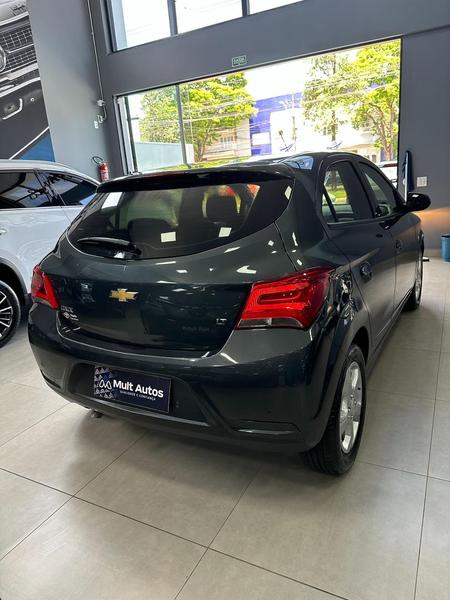 Chevrolet Onix Hatch LT 1.4 8V Flexpower 5P Mec. - foto 4