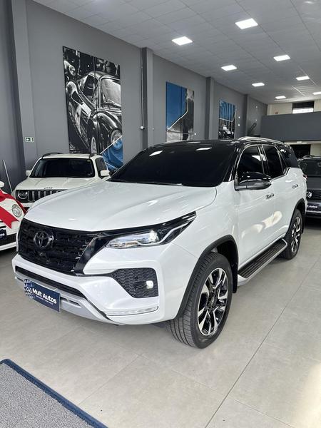 Toyota Hilux Srx 4X4 2.8 TDI 16V Dies. Aut. - foto 2