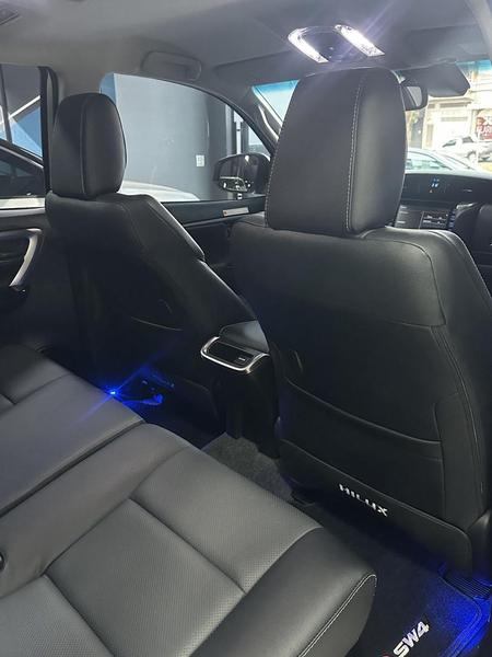 Toyota Hilux Srx 4X4 2.8 TDI 16V Dies. Aut. - foto 14
