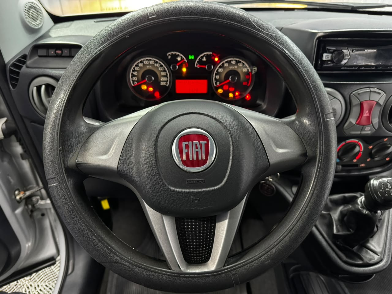 Fiat Doblo " 7 Lugares " - foto 9